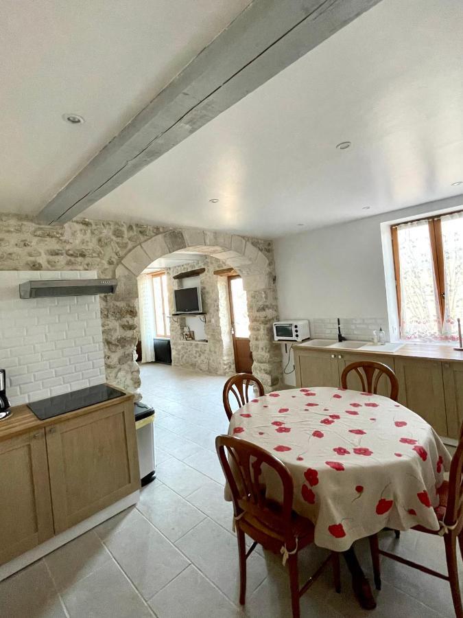 Le Petit Chalus Grand Gite Forcalquier Exterior photo